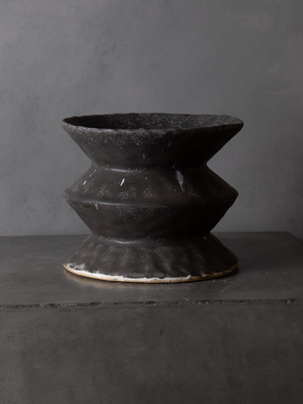 GISELLE HICKS MOTTLED BLACK ZIG ZAG