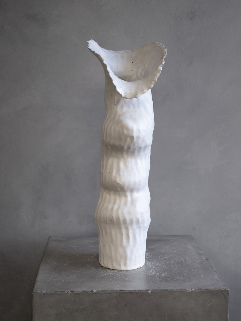 ASYMMETRY VASE No. 4