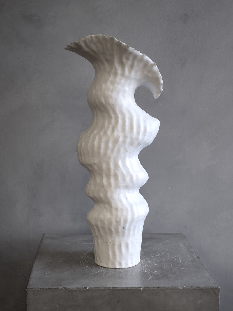 ASYMMETRY VASE No. 4