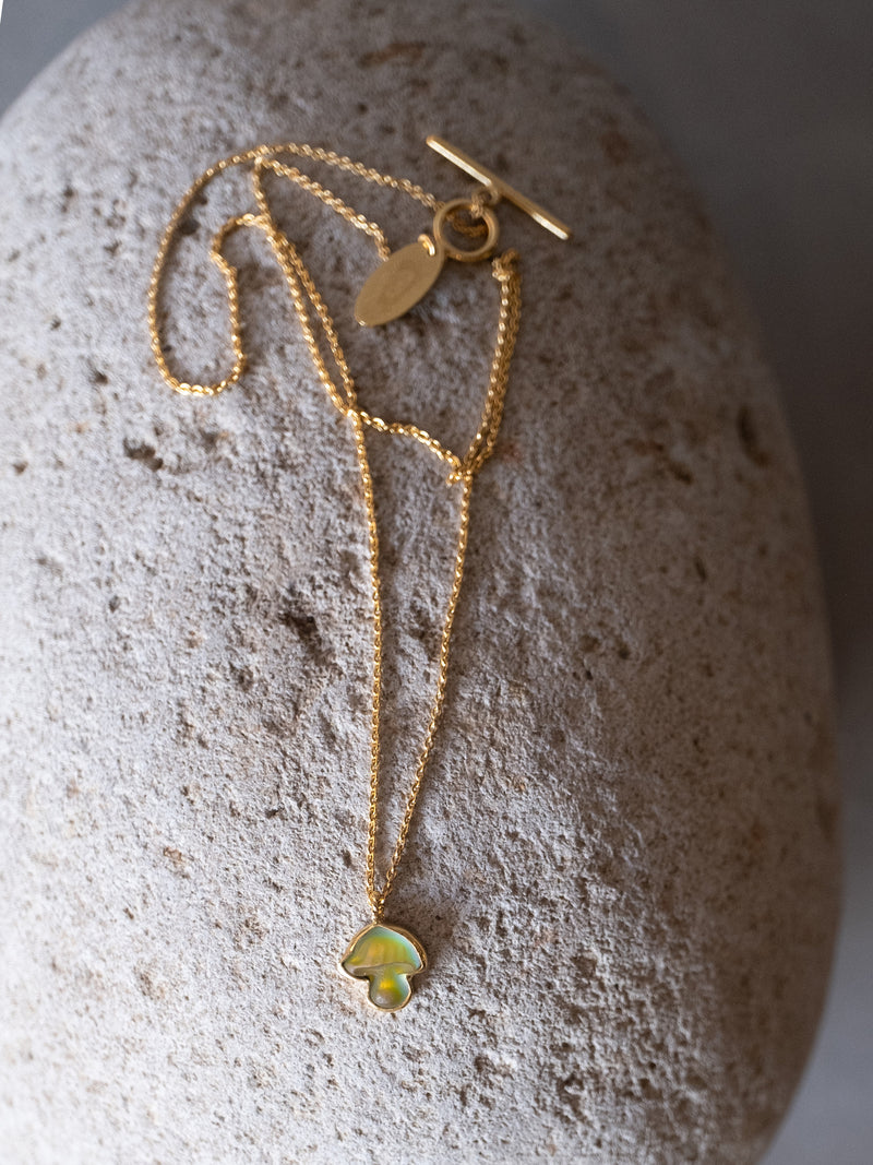 GRAINNE MORTON MINI MUSHROOM NECKLACE GREEN