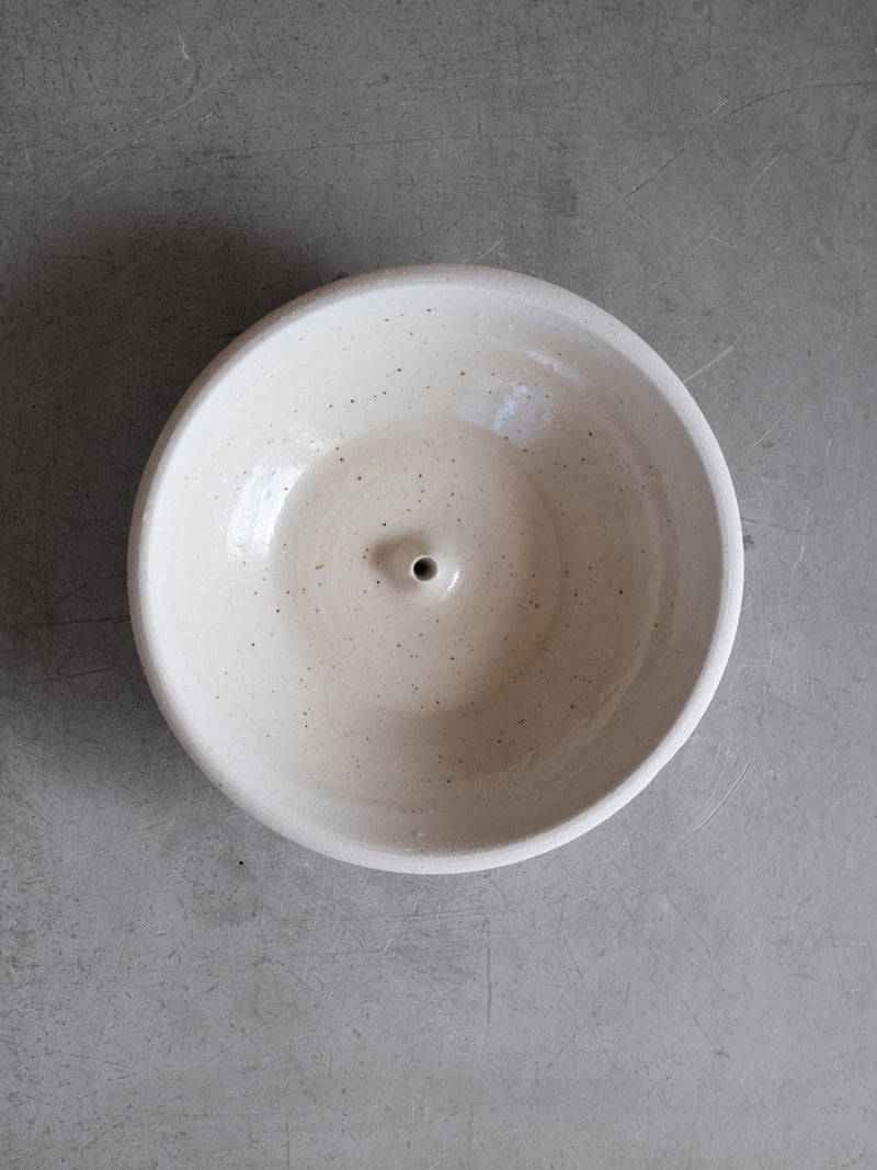 WHITE STONEWARE INCENSE HOLDER