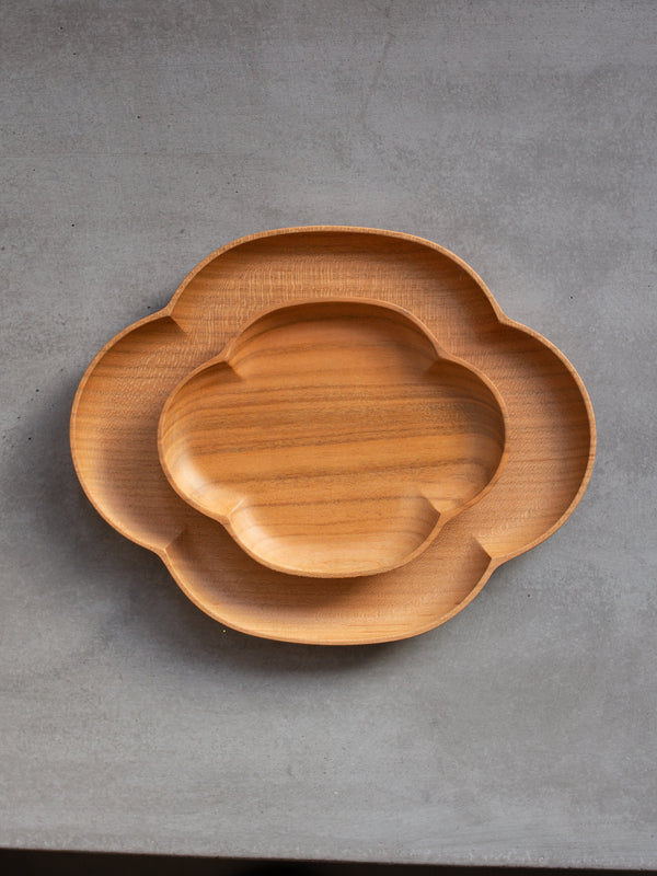 CARVED FLOWERING QUINCE PLATE